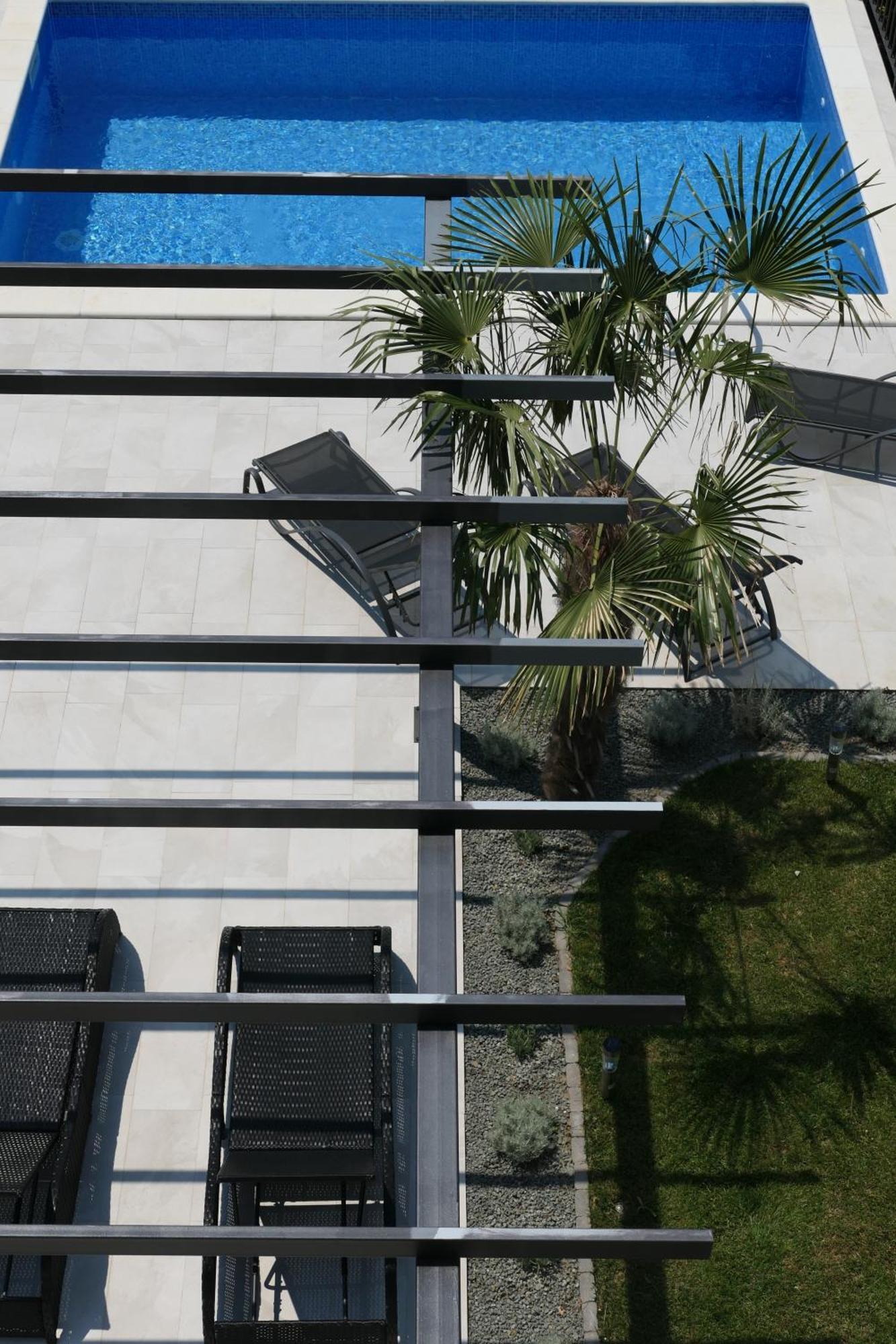 Apartmani Bura Crikvenica Ngoại thất bức ảnh